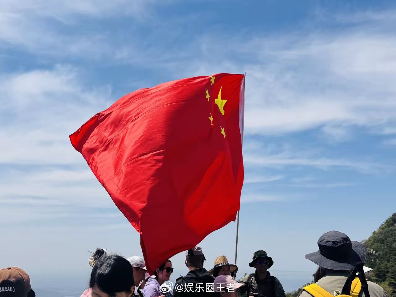 国庆🔟十月📶国庆节🇨🇳高级发圈文案！🔆1、I❤️CHINA！出发，