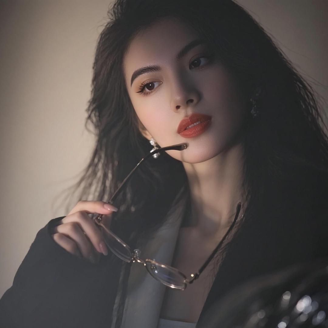 生活没有同花顺，人生的底牌，永远是自己