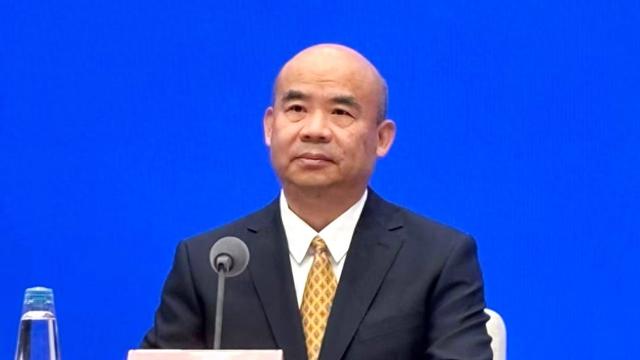 工信部: 到2027年, 我国将形成3个万亿级消费领域和10个千亿级消费热点