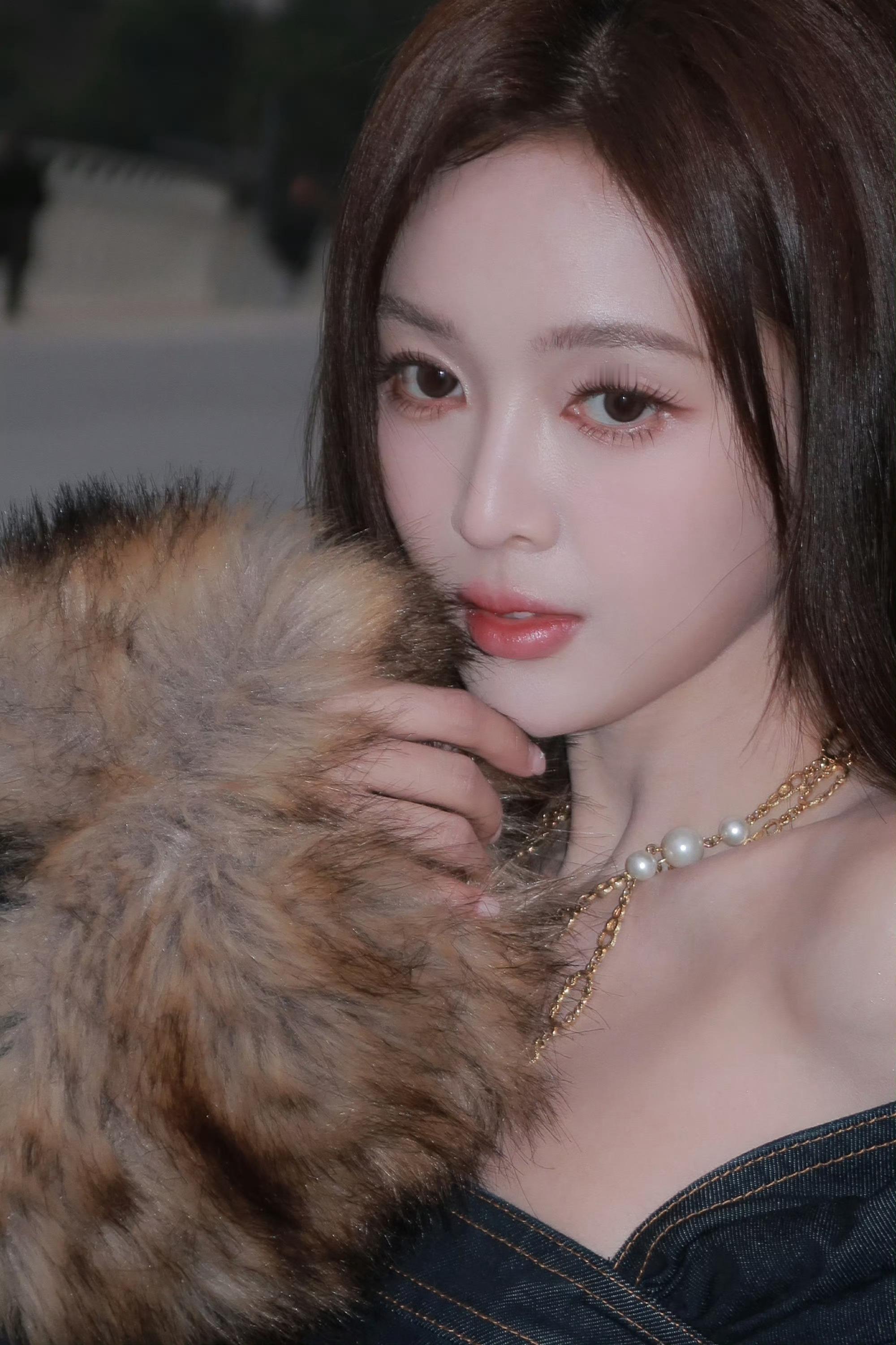 歌手吴宣仪！表现超棒！多发点自拍好吗姐姐真的超好看