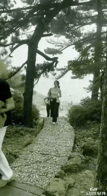 没事就得运动尤其是爬山