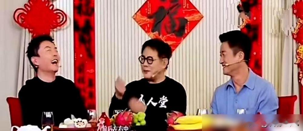 李连杰当着全网的面，直接问吴京：为啥镖人不用谢苗？场面一度很尴尬。吴京当