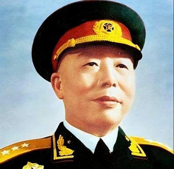1950年，宋时轮因为肚子有点饿，就想着找一家填饱一下肚子，随后就来到了一家饭店