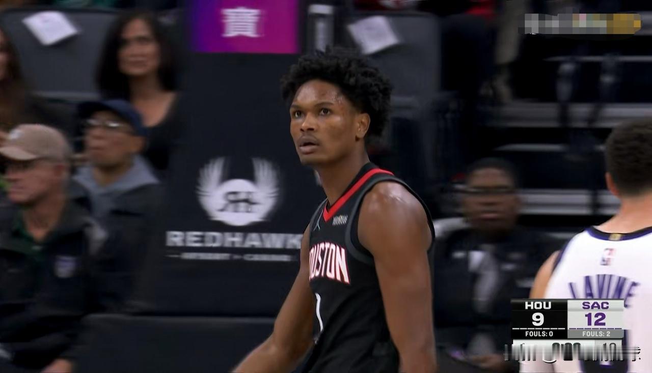 火箭新星阿门-汤普森真是一针见血！在今天火箭客场以98：111不敌国王的赛后采访