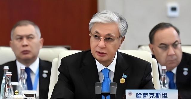 有人说：“你有没有发现，哈萨克斯坦每次跟中国谈合作，嘴上说的是“互利共赢”，其实