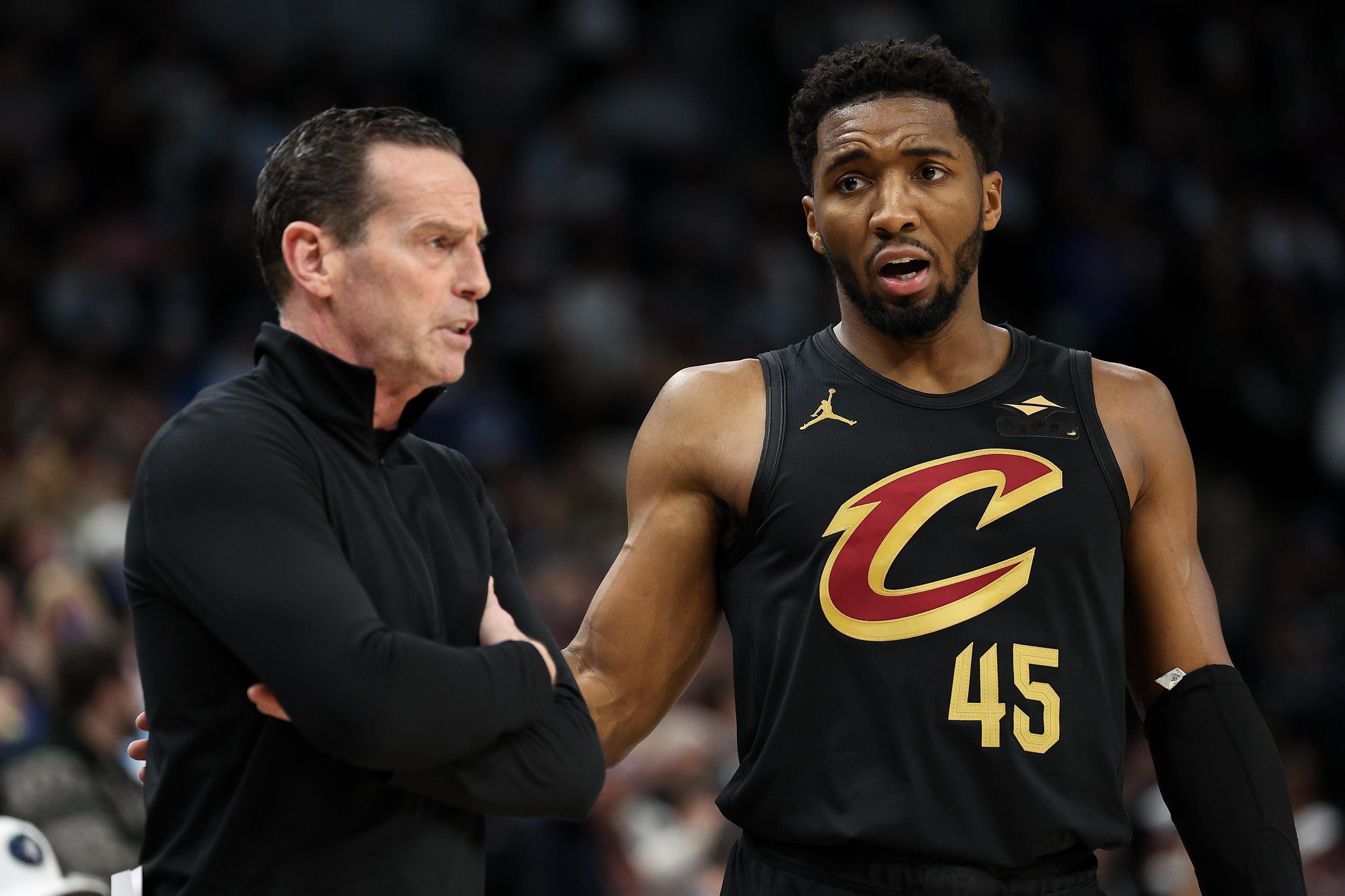 NBA阿特金森：米切尔展现了极强心理韧性能在任何混乱时刻掌控局面骑士3比2活