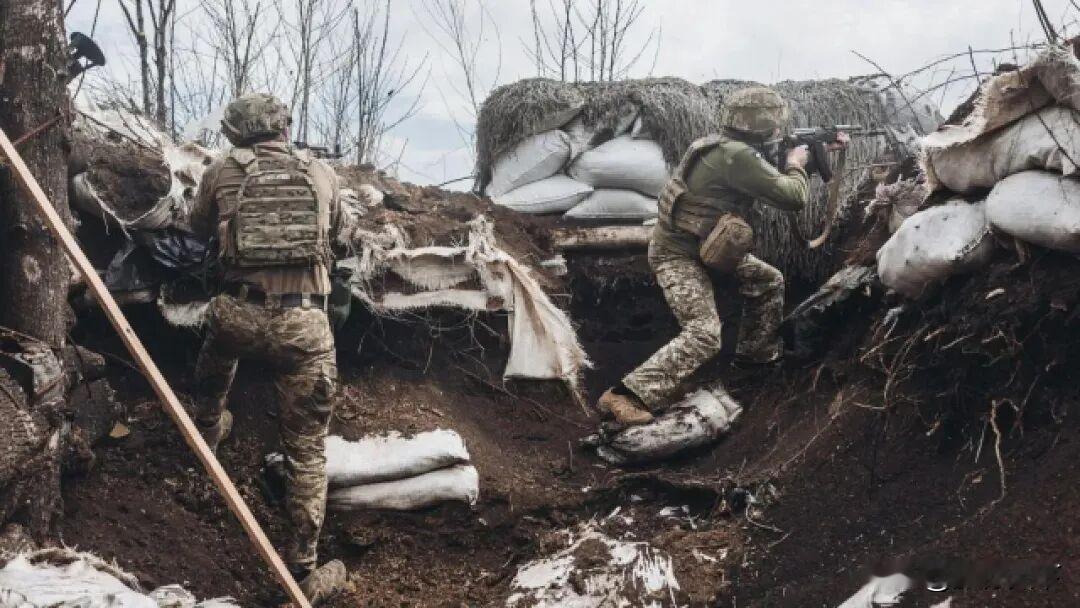 人越多，仗越打不动：俄罗斯军队正在发生的三种危险变化来源:七嘴八舌一、俄