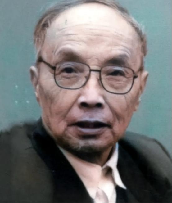 1951年，渣滓洞的看守黄茂才被判处死刑，行刑当天，黄茂才突然大喊：“别杀我！我
