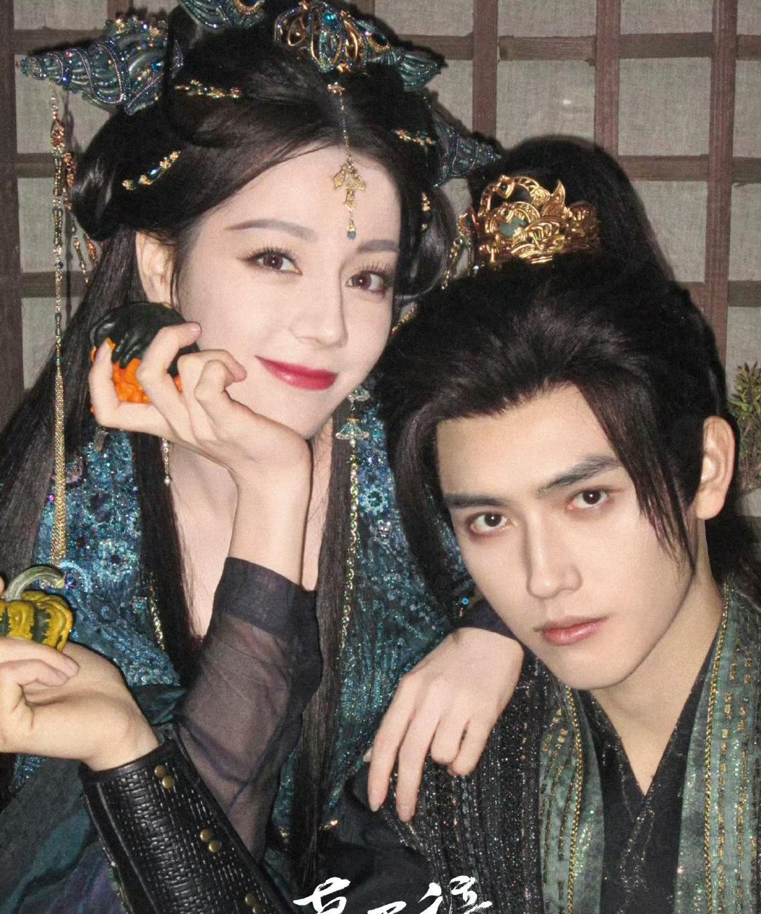 #慕胥辞#果然得帅哥美女一起搭，真的养眼啊！但是看起来没什么CP感，各自