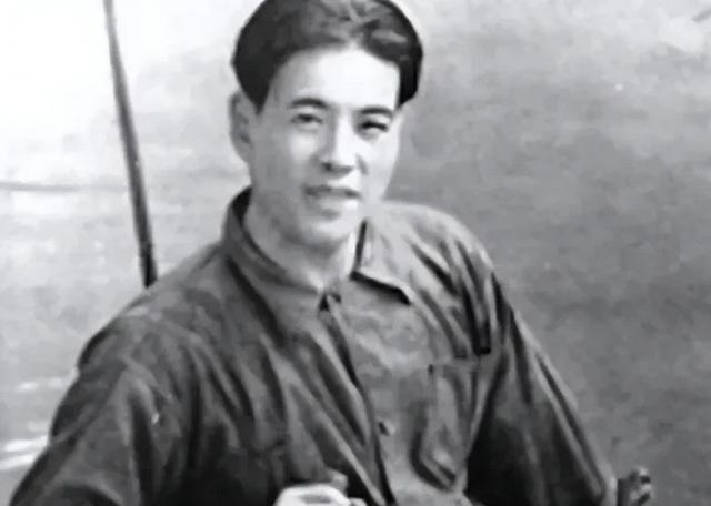 1957年，陈赓带好友去见主席，并高兴的说：“主席，当年秋收起义，就是他给我们送