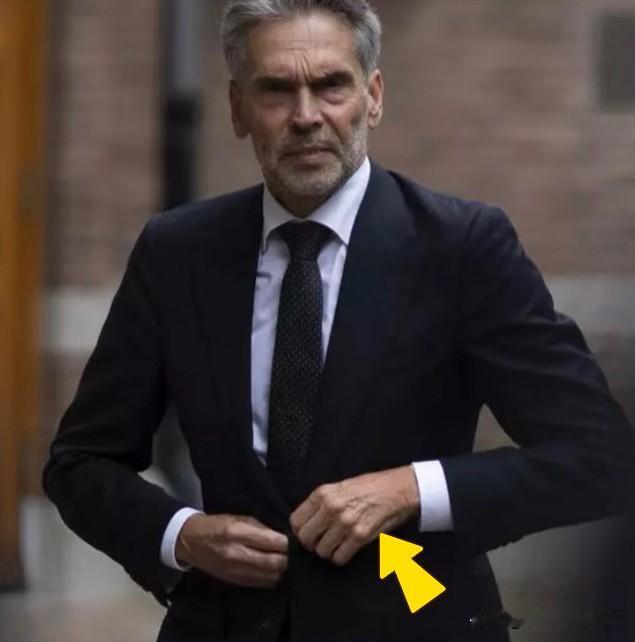 荷兰某官员又开始搞事情，咱不明白它为什么当这个出头鸟？荷兰官员严厉表态：