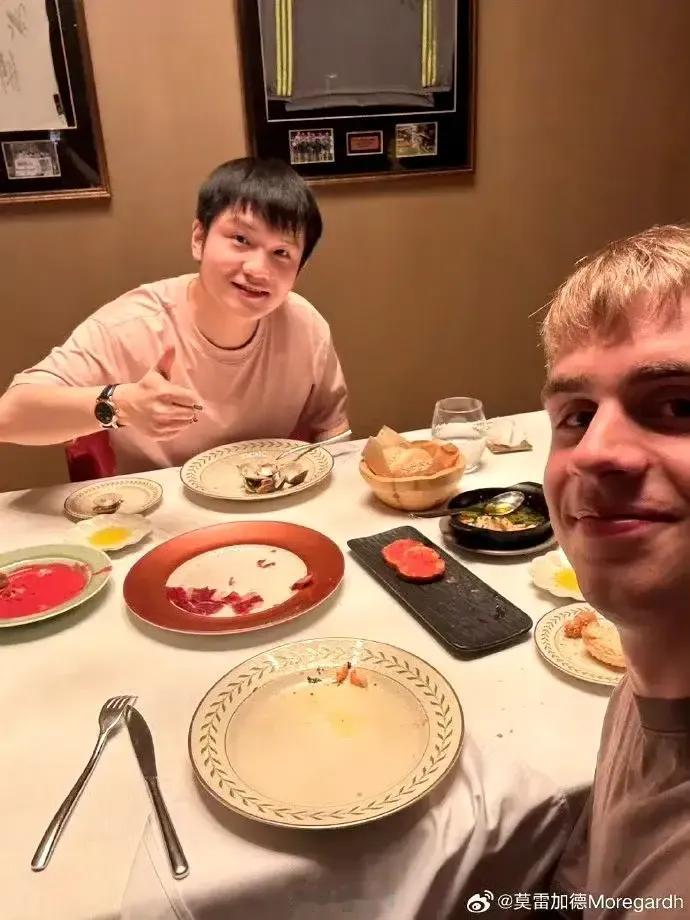 告诉大家一个消息，樊振东的队友，历史性夺得了个人第一个WTT大满贯男单冠军。没