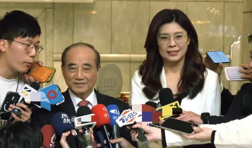 王金平说，郑丽文大陆之行“是为和平留下火种”。虽然笔者一直不喜欢老王，但这句话