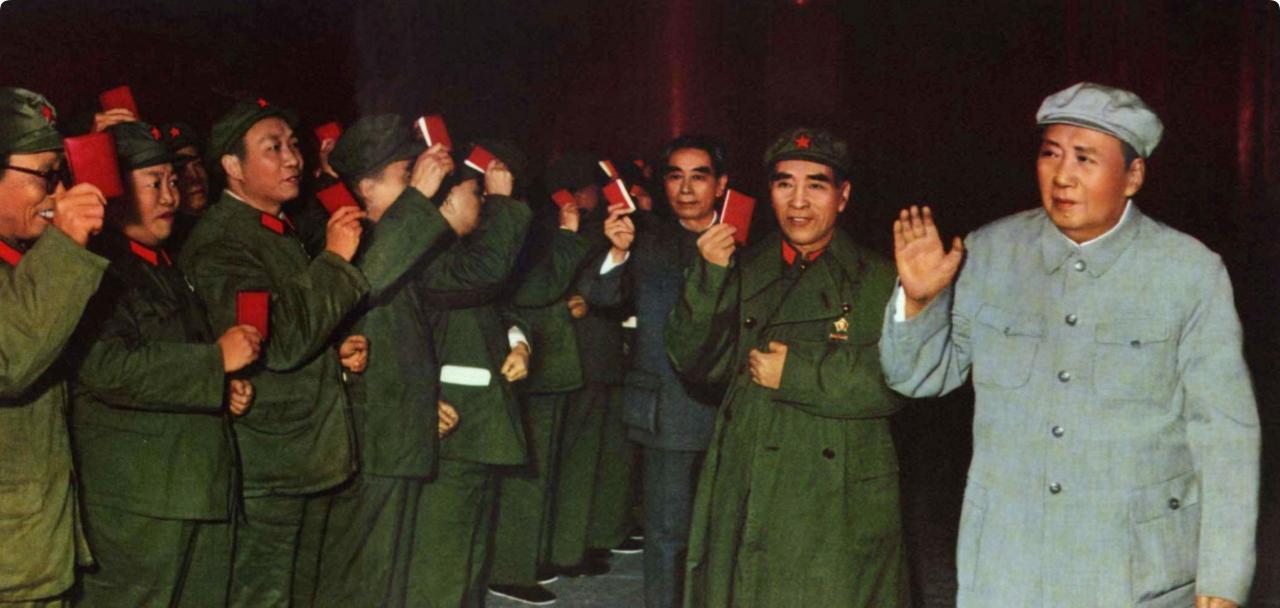 1971年9月23日毛主席让汪东兴向周总理了解黄永胜等人的情况。晚上11点半，
