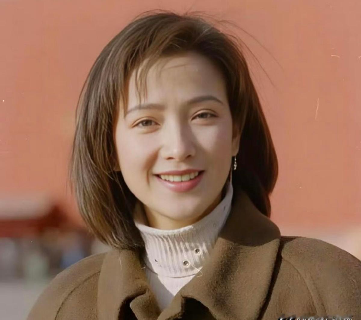 真没想到，作为唯一演遍四大名著的“古典第一美人”何晴，最后救她于水火的不是那个帅