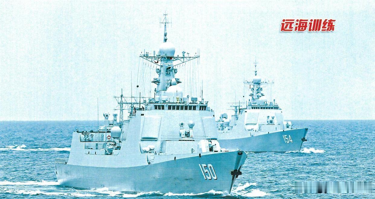 它们同框时：052家族的“亲兄弟”！052C和052D有很深的血缘关系，052