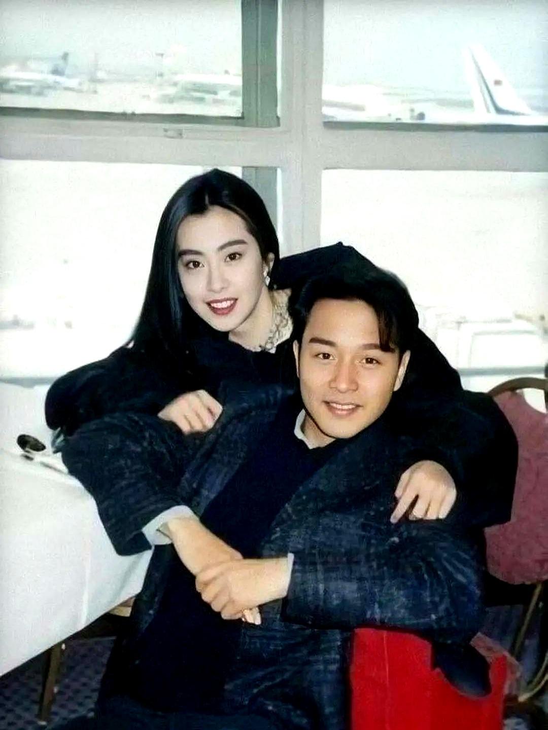 “我就是死，也绝不同意男演员摸我的胸！”当年王祖贤刚撂下狠话，记者立马挖坑：“那