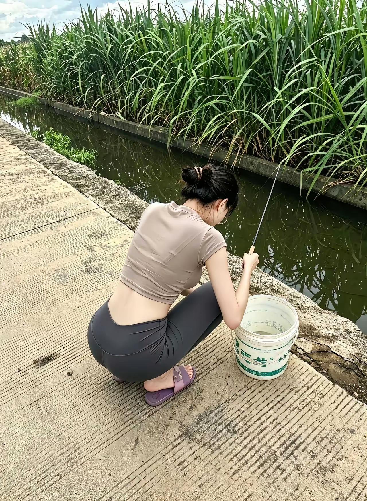 虽说吊起来的鱼不大，但是毕竟是一次体验