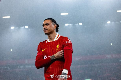 努涅斯已初步同意加盟那不勒斯，利物浦对转会费要价很高据转会专家罗马诺透露，在了解