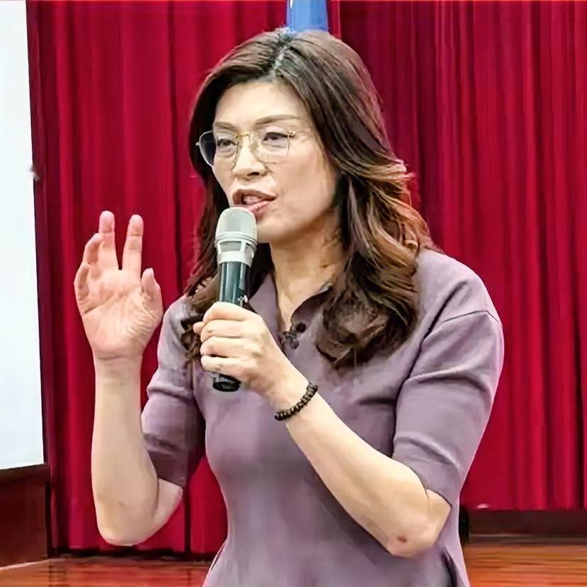 想跟郑丽文说：这个时候拿出来AI路径图有用呢？今天（7月1日），中国国民党主