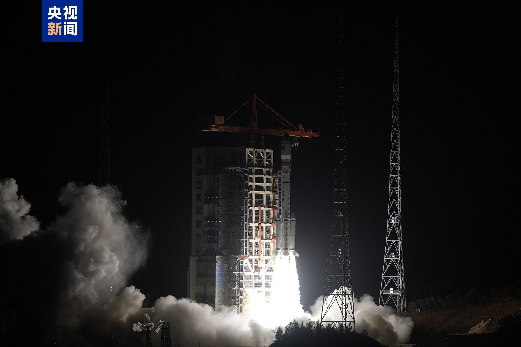 【我国今年第28次发射】北京时间今天19时59分，我国在太原卫星发射中心使用长征