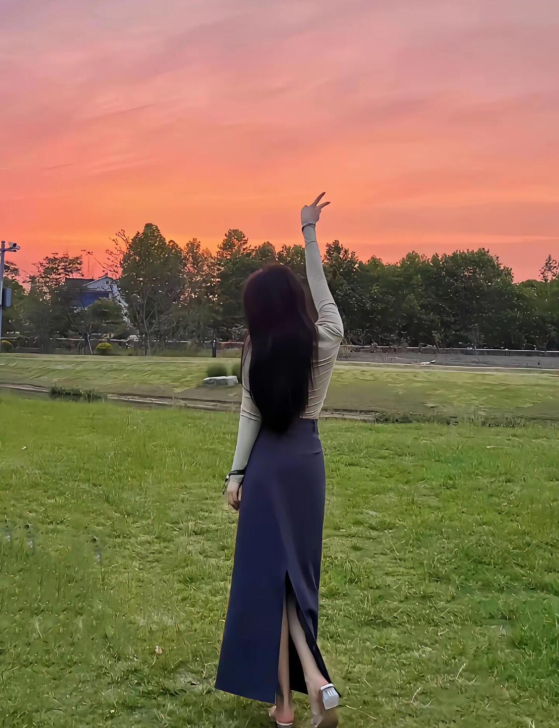 中医说气血不足的人应该多去树多的地方树多的地方，气就足。你往公园里