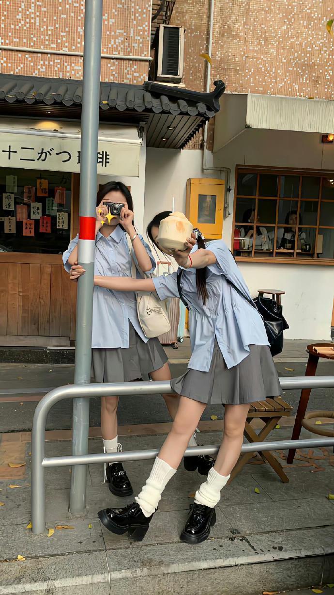 下次出去玩就和闺蜜这么拍˃̶͈◡˂̶͈📸一键get√拍照技巧摄影