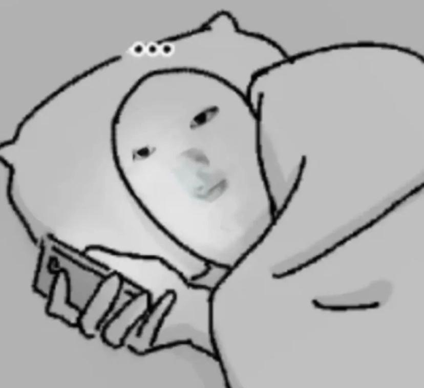 重庆石柱的一座崖洞里，无人机飞手“淘二娃”练拍时，镜头突然扫到洞口伸出的五根手指