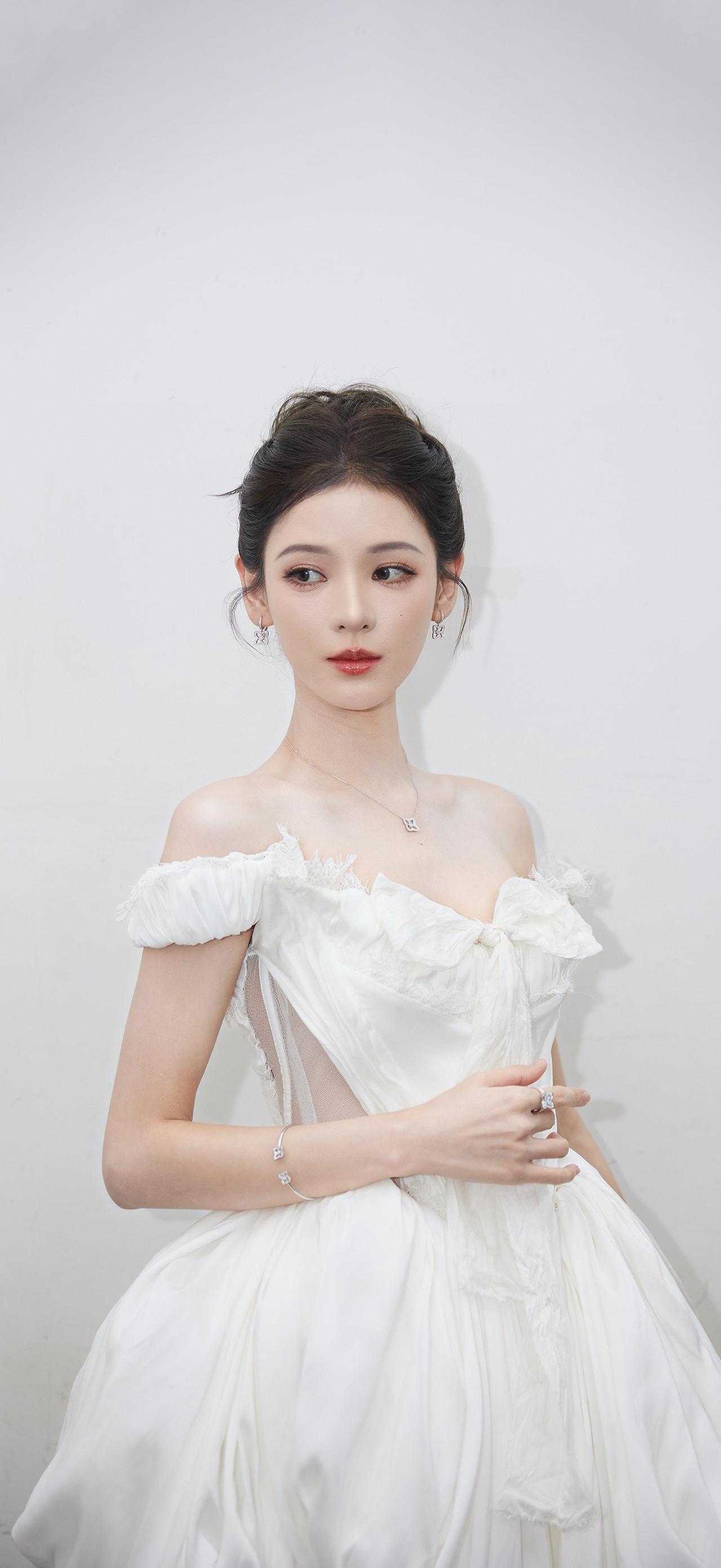 美女壁纸-第5817期-张予曦