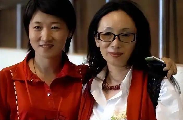 黑龙江女首富戴秀丽，123亿身家却被离婚，丈夫:受够了奢侈生活。 一场