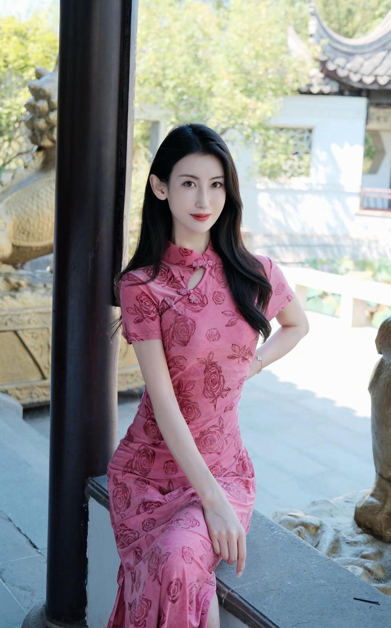 八千里路明月照挥笔生花问桀骛分享照片旗袍园林国风美学新中式东方古典美