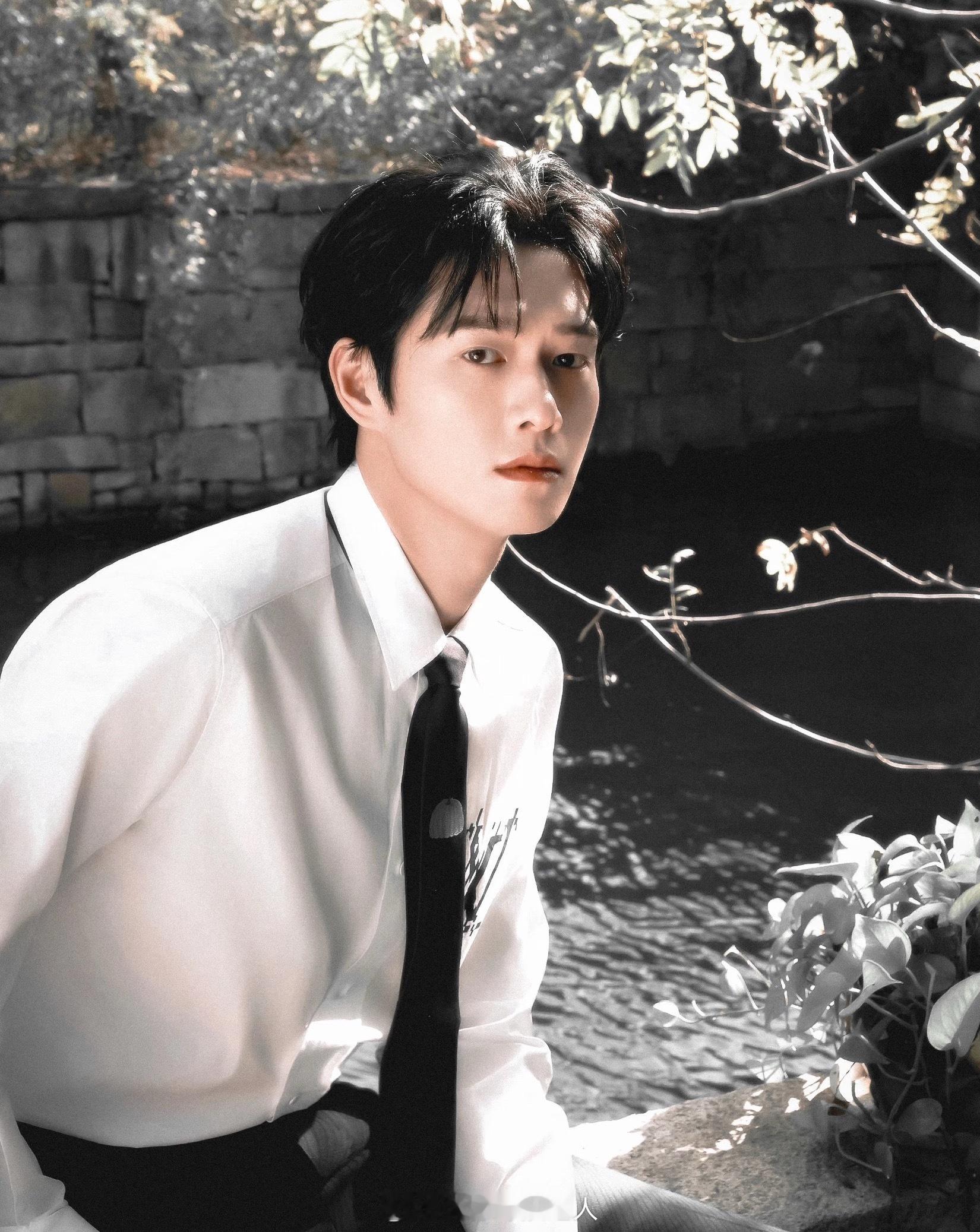 杨迪是尝过魏大勋的嘴吗笑鼠我了家人们。周五晚高疯魏大勋偷偷吃硬币饺子想作弊，