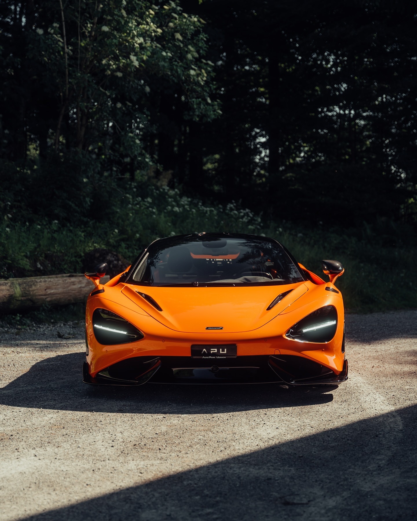 迈凯伦这款由Mclaren打造的史上最强大LT——765LT，极致专