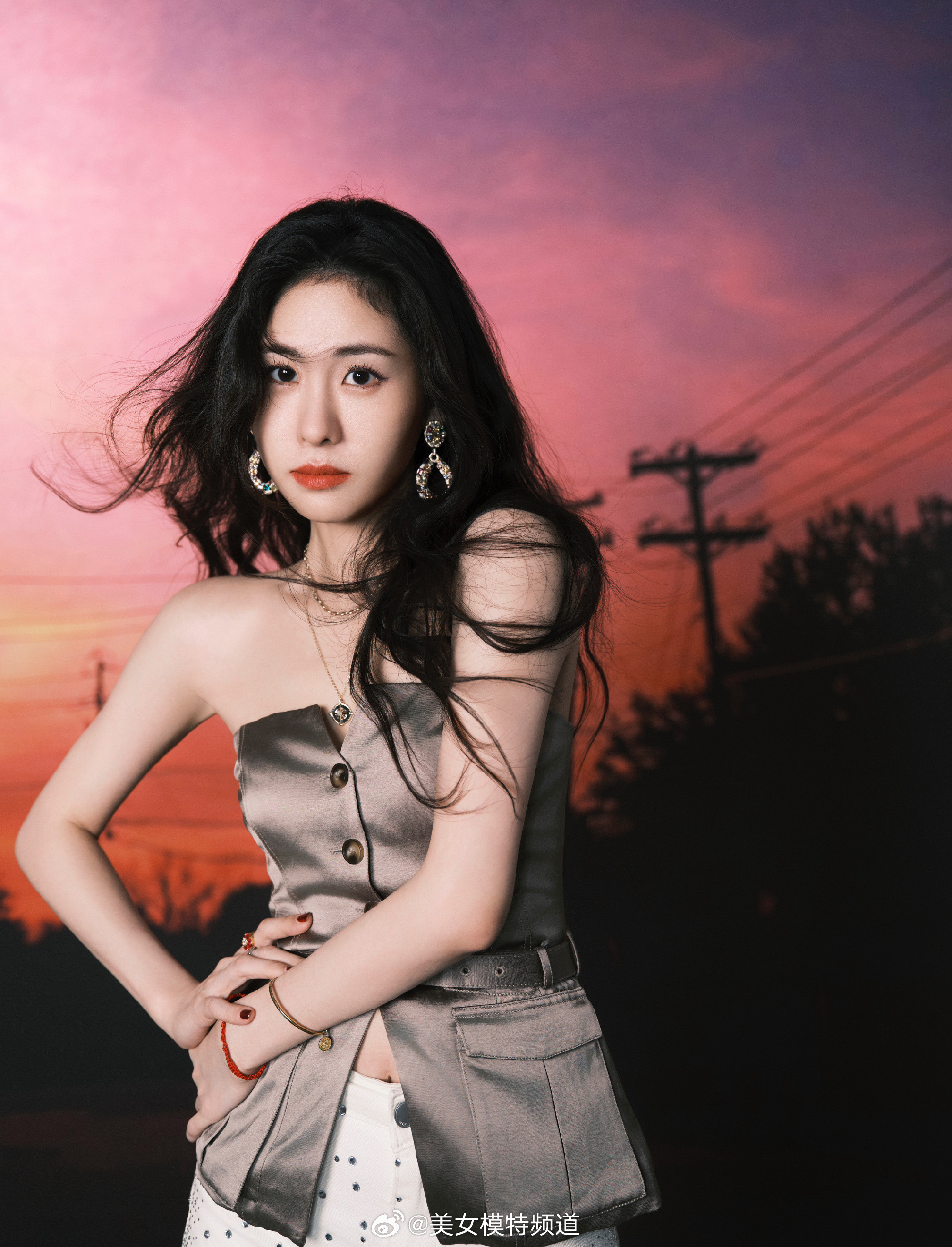 张碧晨曼妙姿态​​​