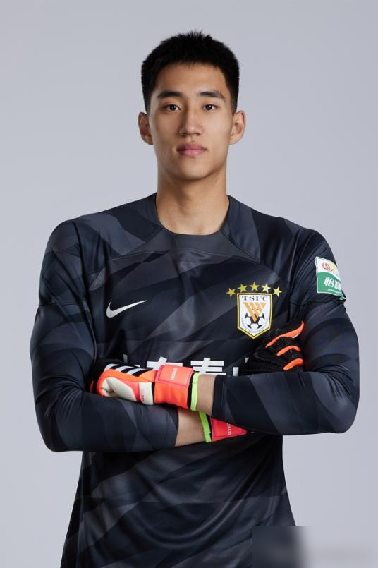 国奥一门中超3分钟连丢两球，还是同一个套路！之前U23亚洲杯，李昊六场贡献33次扑救，成功率94%，