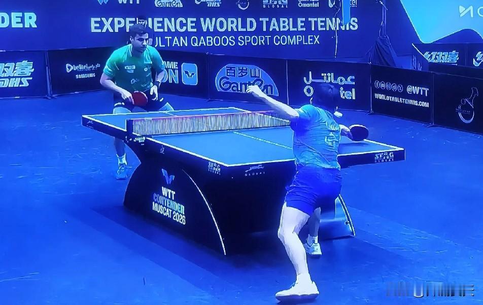 林诗栋的比赛正在进行，我忍不住说一点，咱的场外指导还是要按规矩来，不能一直叨叨叨