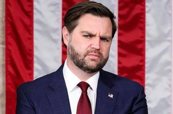 美国终于认账了。美国现任副总统万斯，说了句大实话：美国历史上最糊涂、代价最大的错