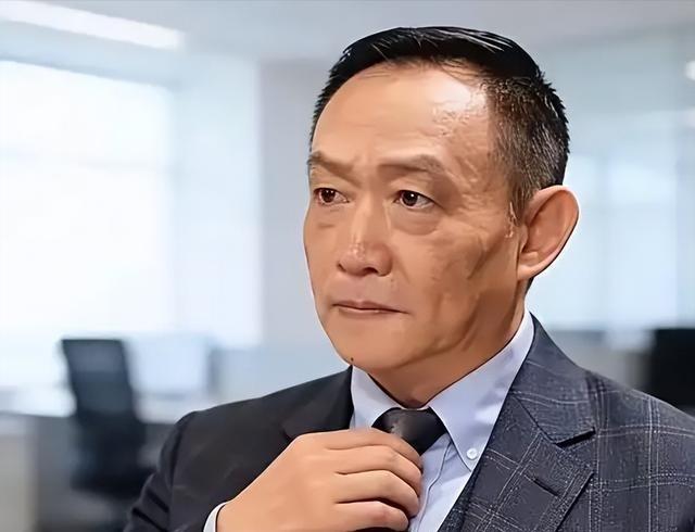 知名学者卢麒元曾抛出的一个拷问，让不少圈内人直接破了防。咱们养着上百万的社科研究