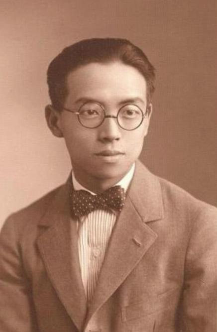 1962年，61岁的梁思成娶了34岁的助手林洙，新婚夜，梁思成对林洙说：“我爱的