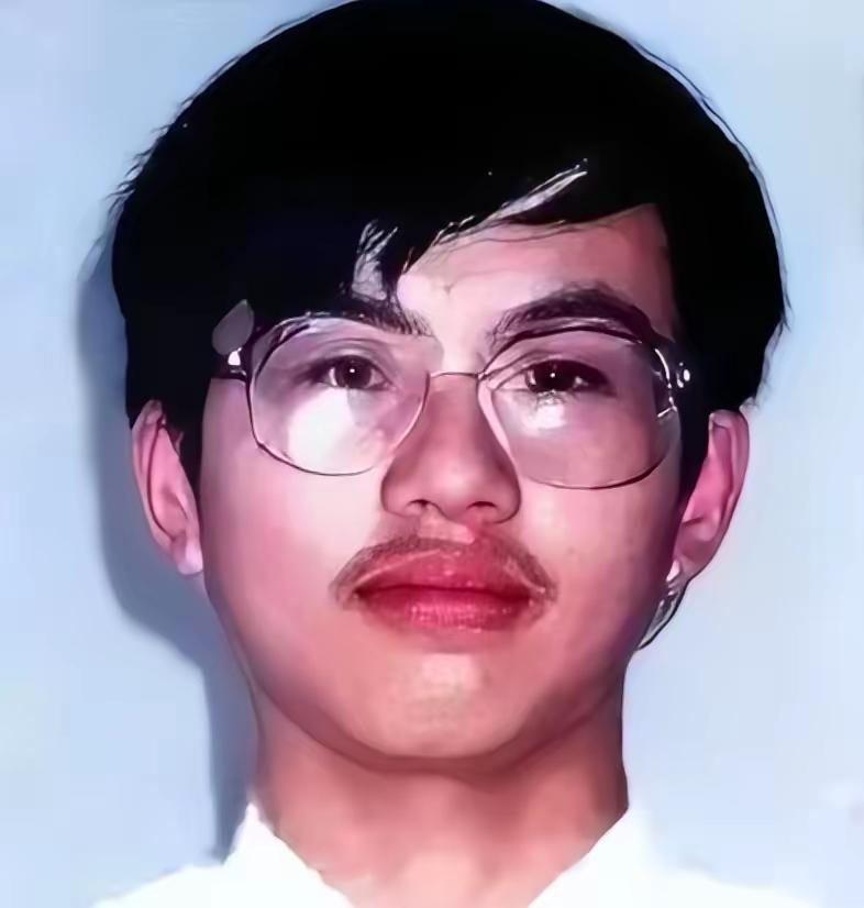 曾经风光无限的理科状元，考入名校后借了十元钱便悄然离去，