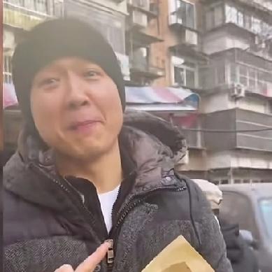 “义渠君”高云翔自那件事后，也没人找他拍戏了，为了维持生活，他也入驻抖音了，想通