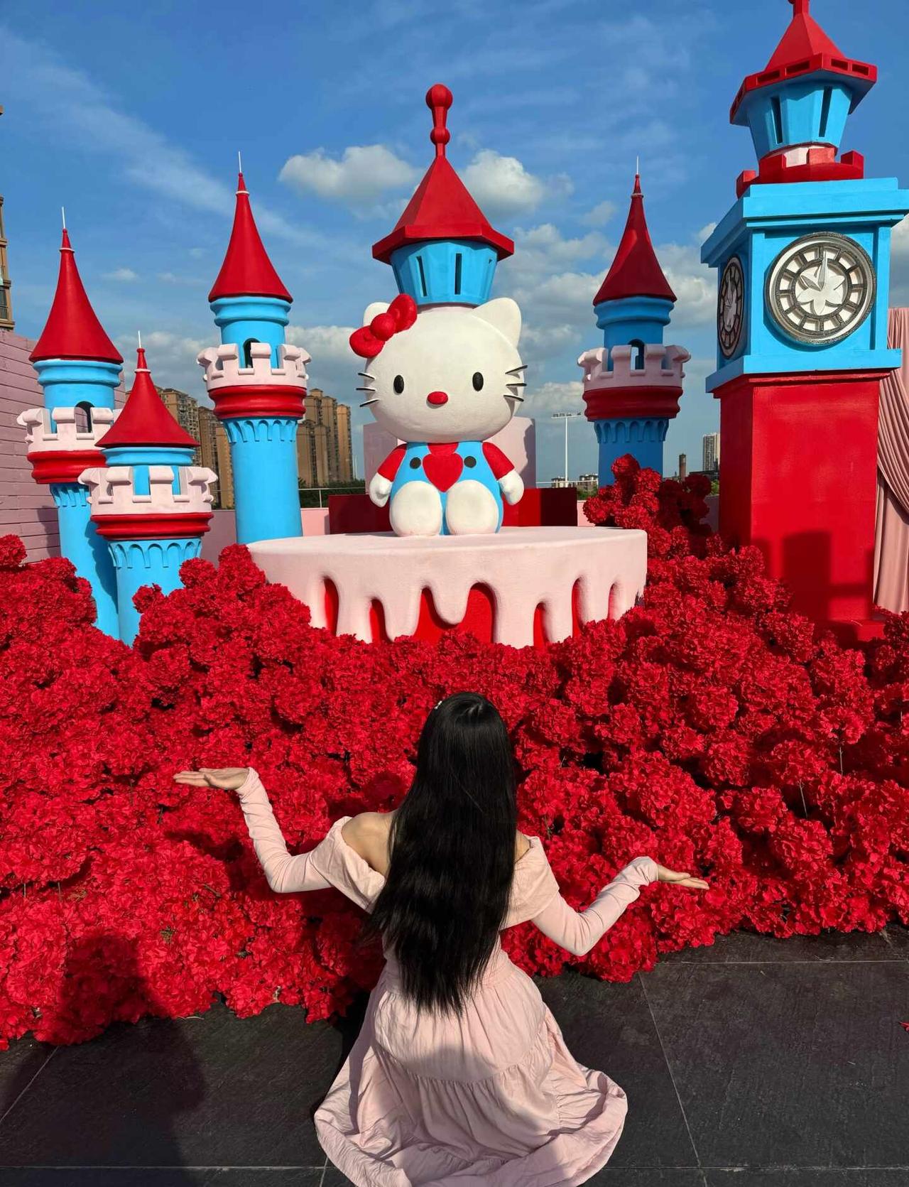 谁懂啊！在成都找到一处拍照圣地！！！场景真的好多选择✨Kitty城堡🎀秋