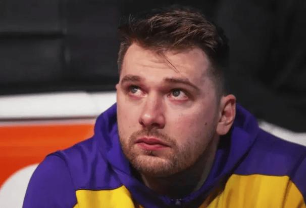 爆出来很简单，就是新老板急于上位赶紧掌控球队了。好消息就是女巴斯佩林卡雷迪克都要