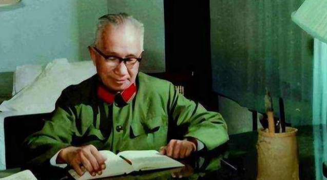 1984年2月，军民爱戴的开国大将粟裕同志病逝。这一年将军77岁，谈不上多么高寿