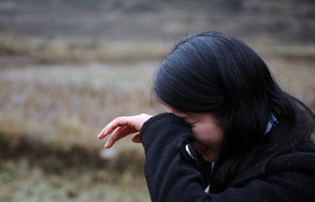 “这个妈更可恨！”贵州，已婚女子与情人同居，女子带12岁的女儿和他们一起生活。万
