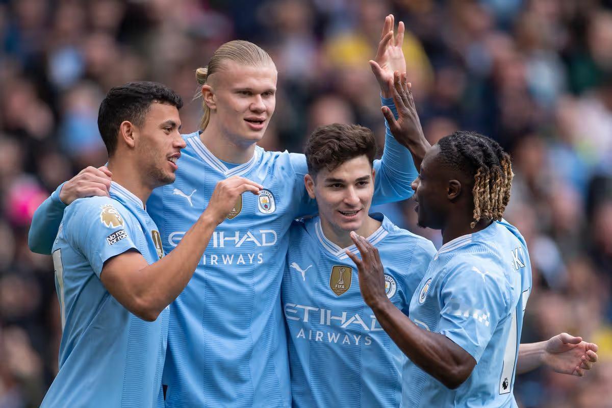 英超官方确认了曼城两场剩余比赛的补赛时间，这也意味着佩普·瓜迪奥拉的球队将在争冠