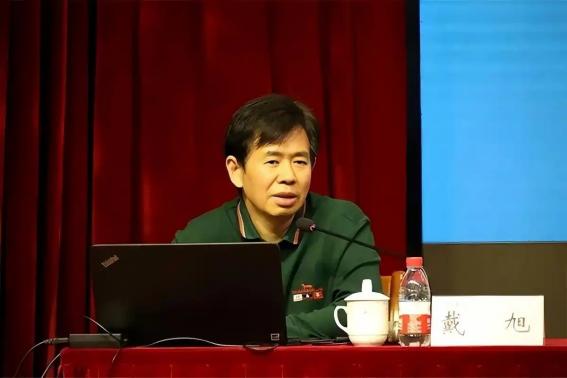 为什么现在的外敌越来越不怕中国了？著名军事专家戴旭曾经一针见血指出：因为我们忘了