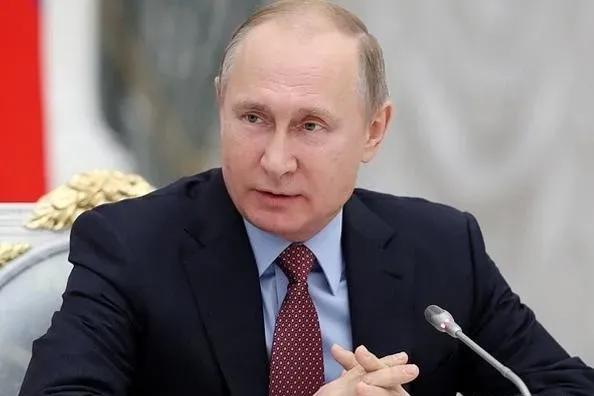 俄罗斯向全球通告：总统普京发表涉华言论，罕见言辞引发国际热议，2025年12月