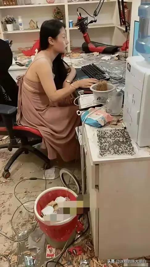 此情此景，让对面的榜一大哥情何以堪？[汗][汗][汗]
