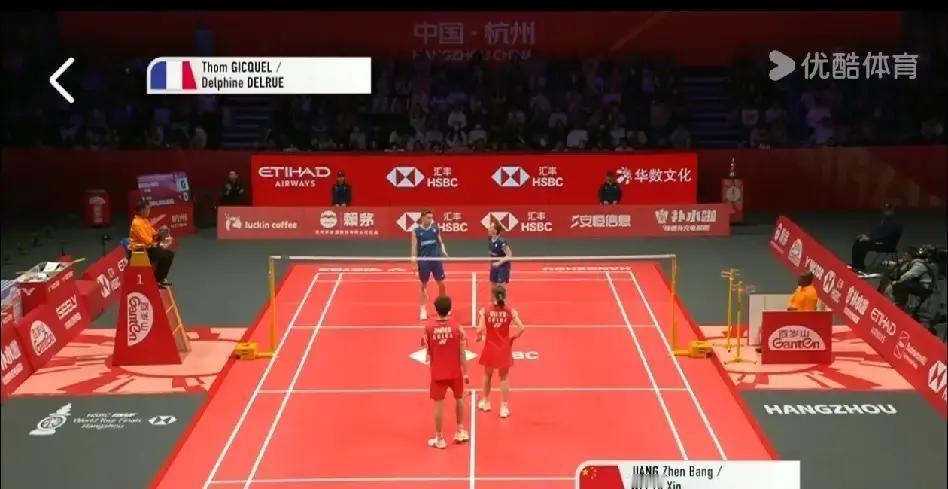 第一局被打蒙后，他们突然换了一种“笨”办法。为什么蒋振邦/魏雅欣能逆转法国